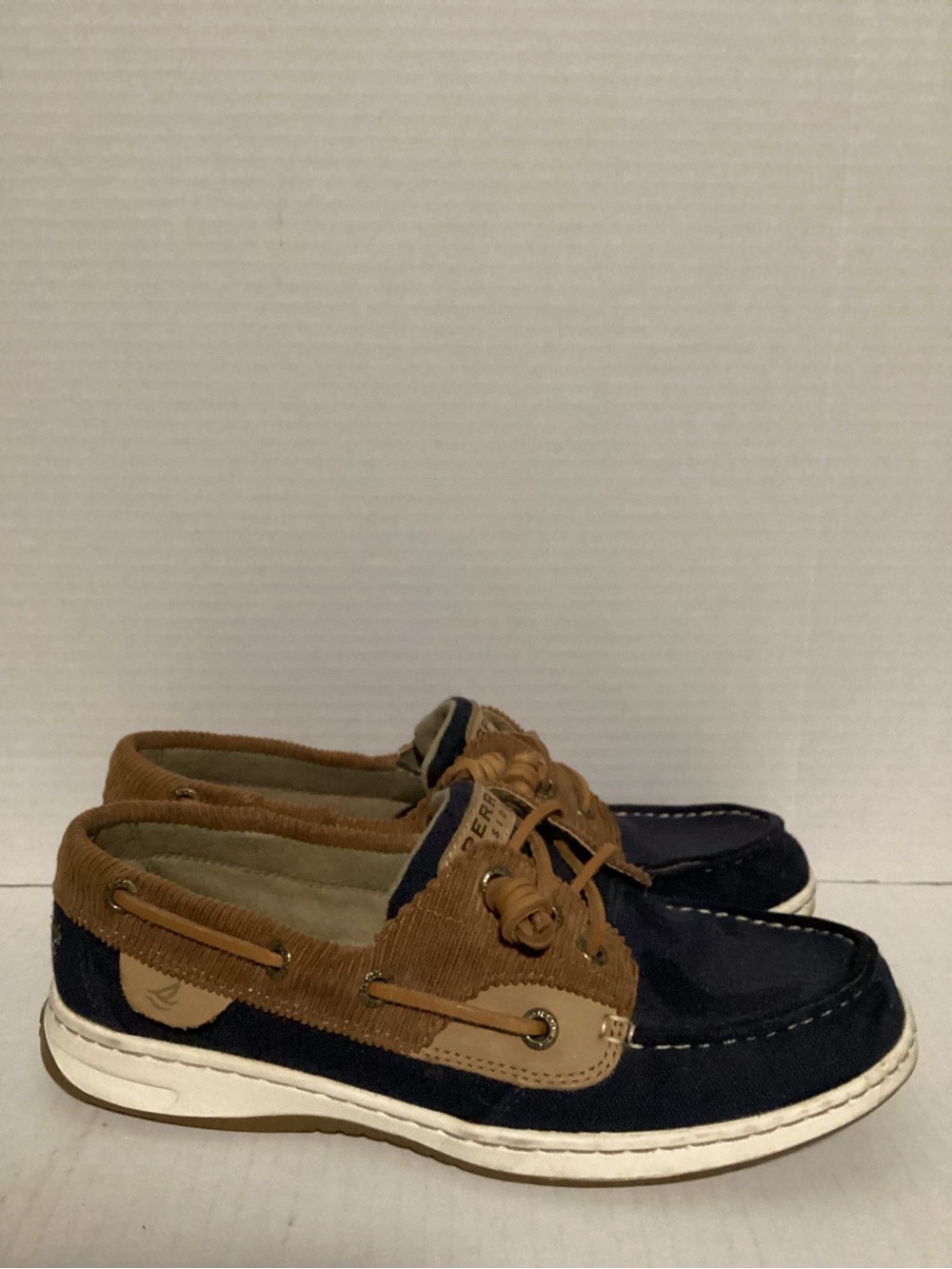 Sperry Two-Tone Navy and Brown Women's Moccasin Shoes size 7